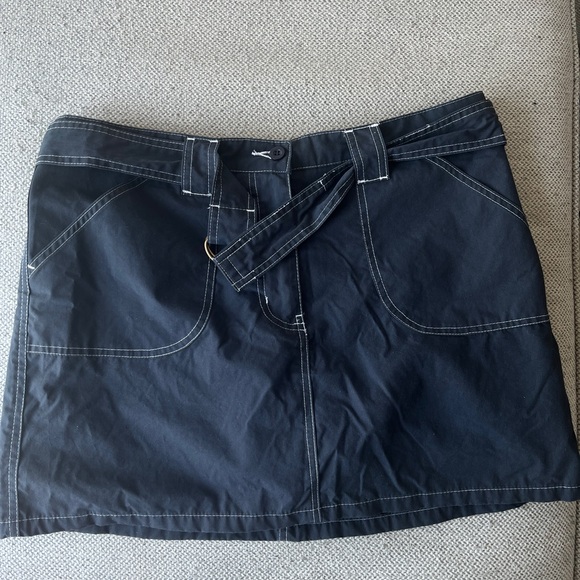 #85 West Coast Connection Dark navi mini skirt / skort with pockets - Picture 3 of 4